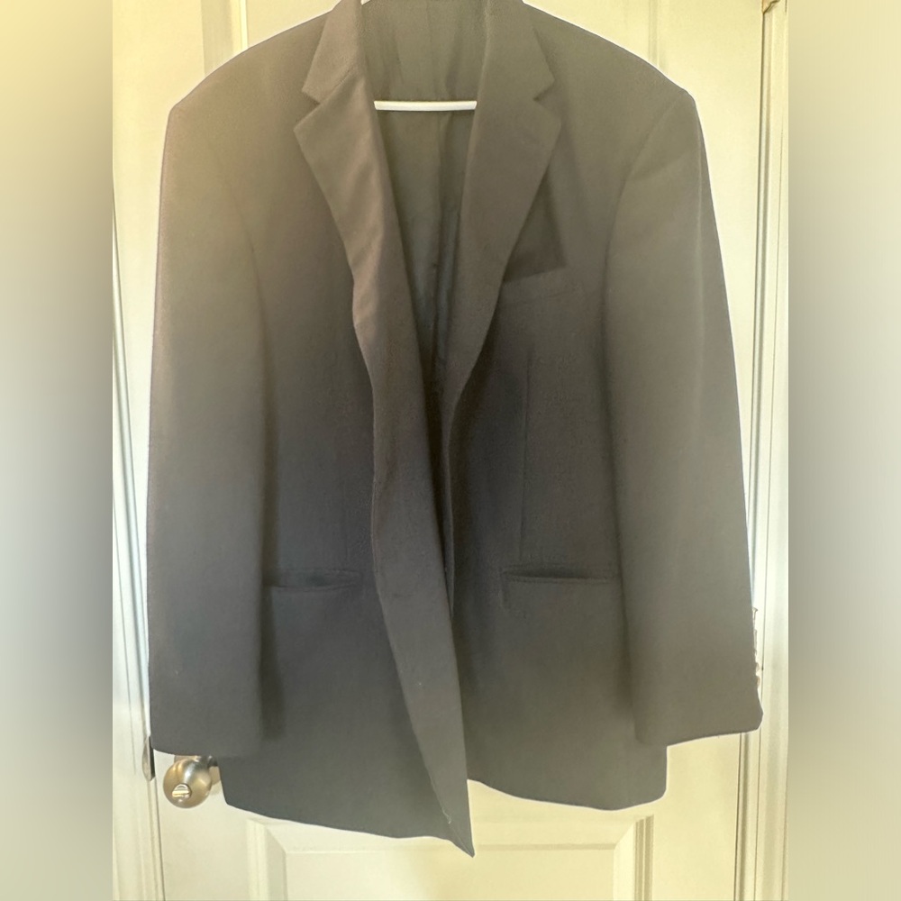 Stafford Blazer 52R Very good condition, Blue color.  No rips, stains or smoke.